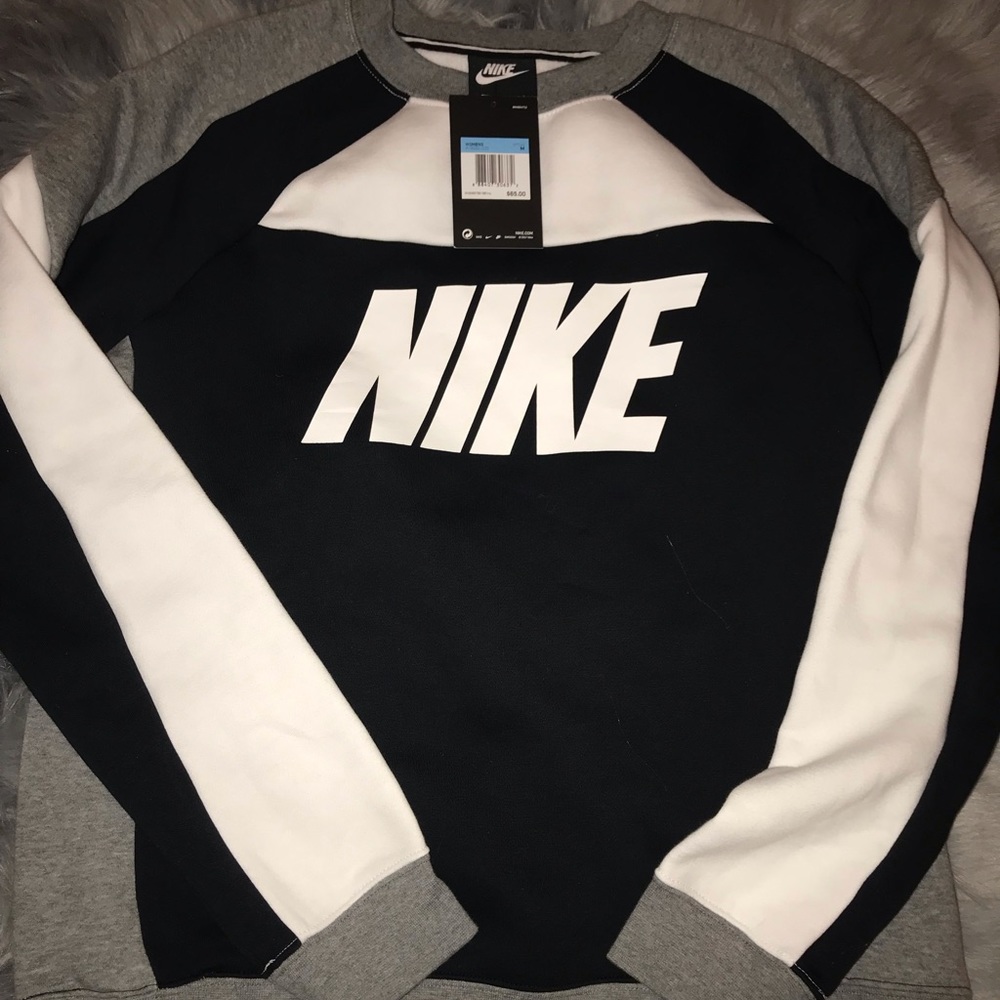 Nike crewneck